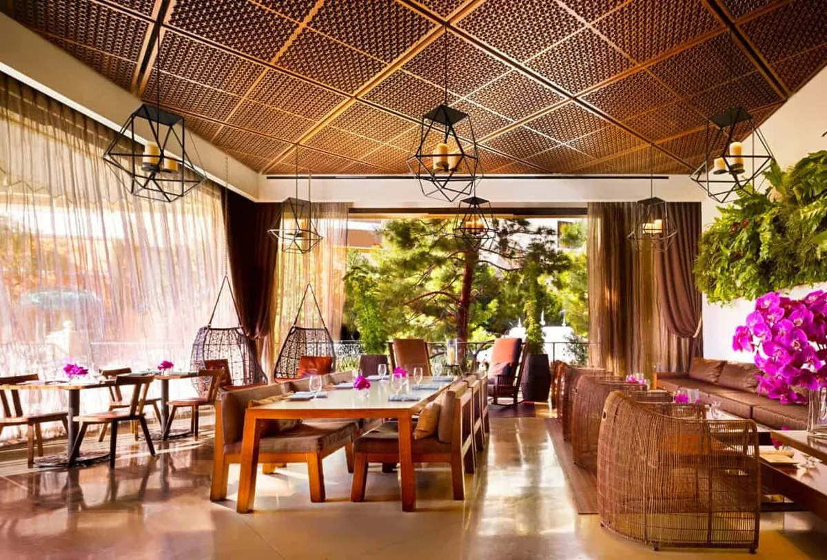 La Cave Wynn Dining Area