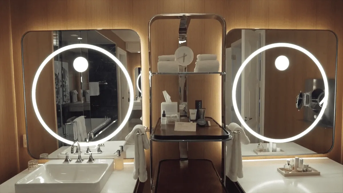 Parlor Suite’s bathroom