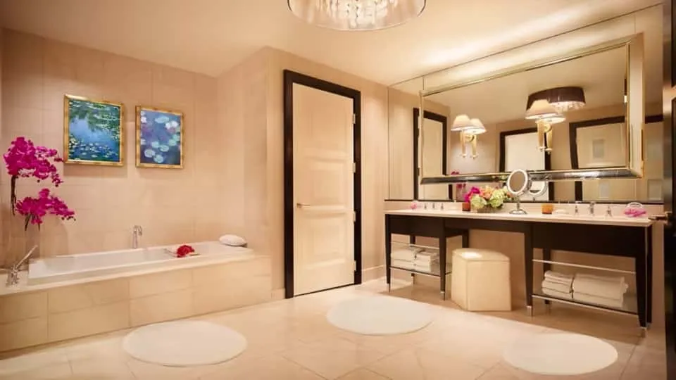 Wynn Encore Suite Parlor Bathroom