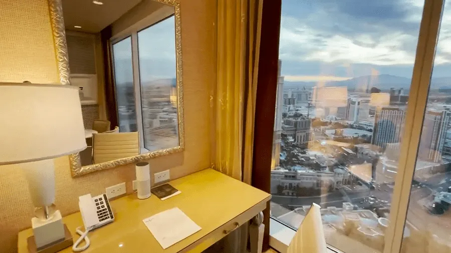 Wynn Panoramic View Living Area