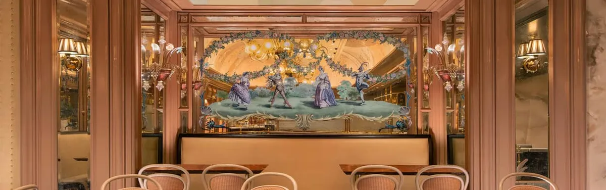 caffe Wynn Seating