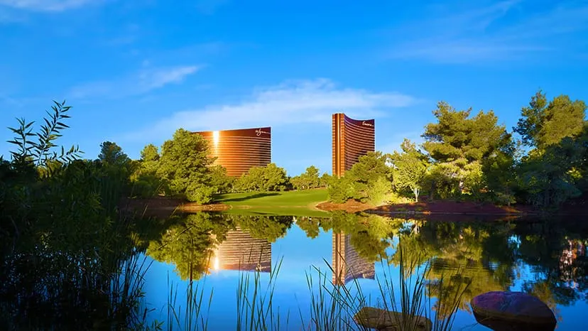 Golf Course Wynn Tower Water View