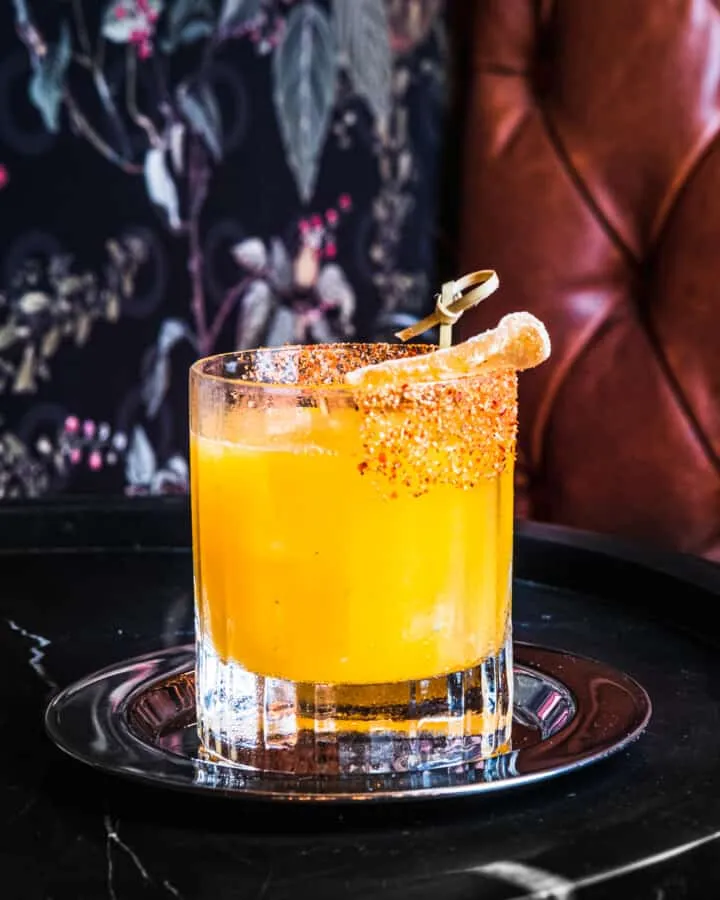 Barry’s Downtown Cocktails