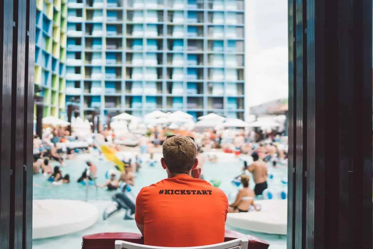 Pool Hours & Open Season