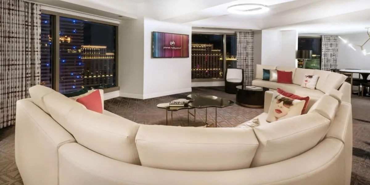 Ultra Apex Suite Living Room