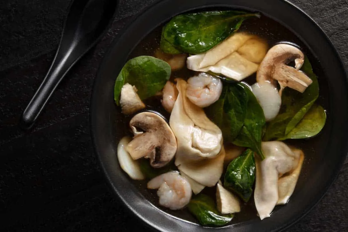 Wonton Soup in Salads & Soups