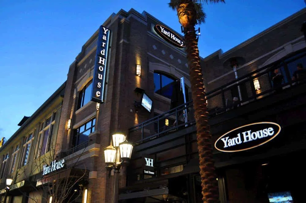 Yard House at the LINQ Hotel