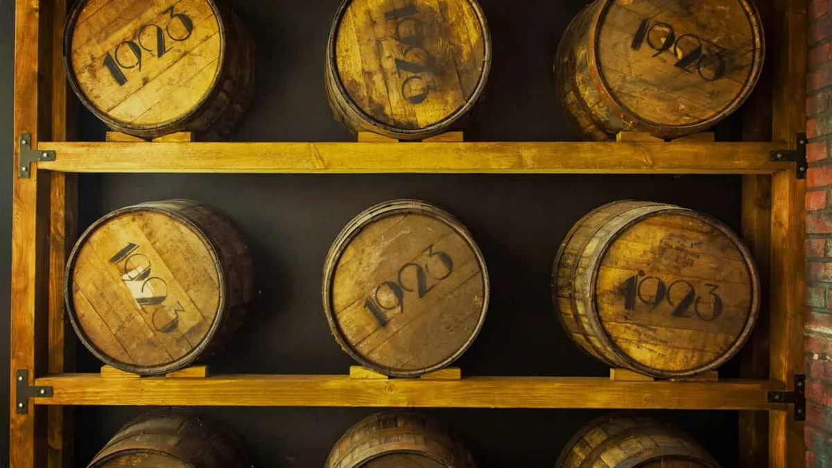 1923 Bourbon Bar Barrels