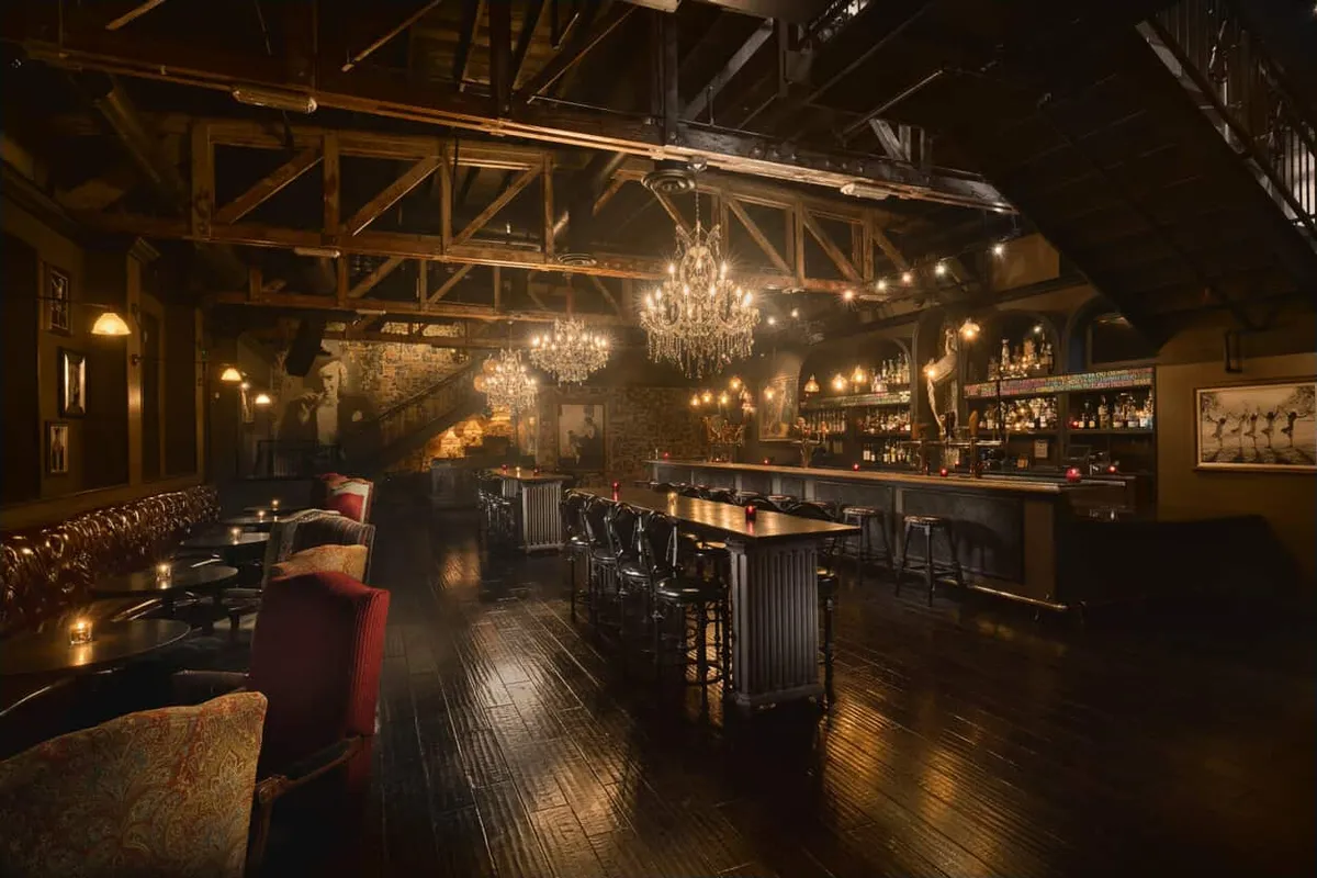Commonwealth Dining