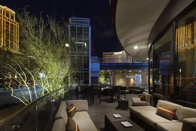 Davidoff of Geneva Cigar Outdoor Bar