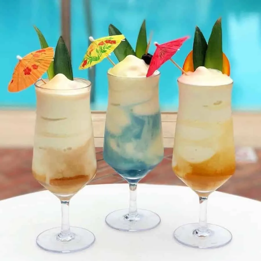 Drinks at Park MGM Pool