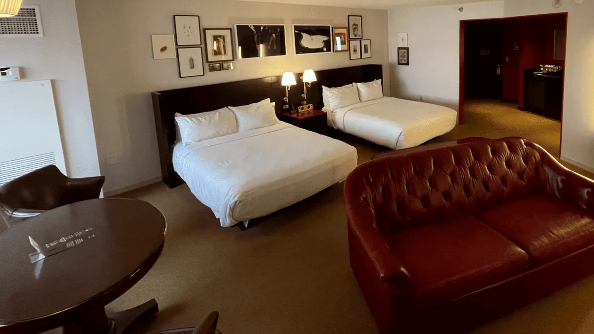 Nightingale Suite-Bedroom
