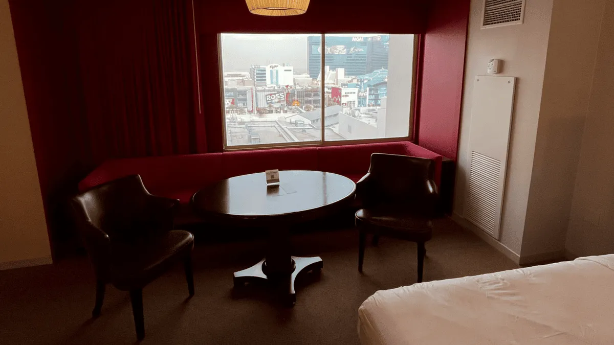 Nightingale Suite Sitting Area
