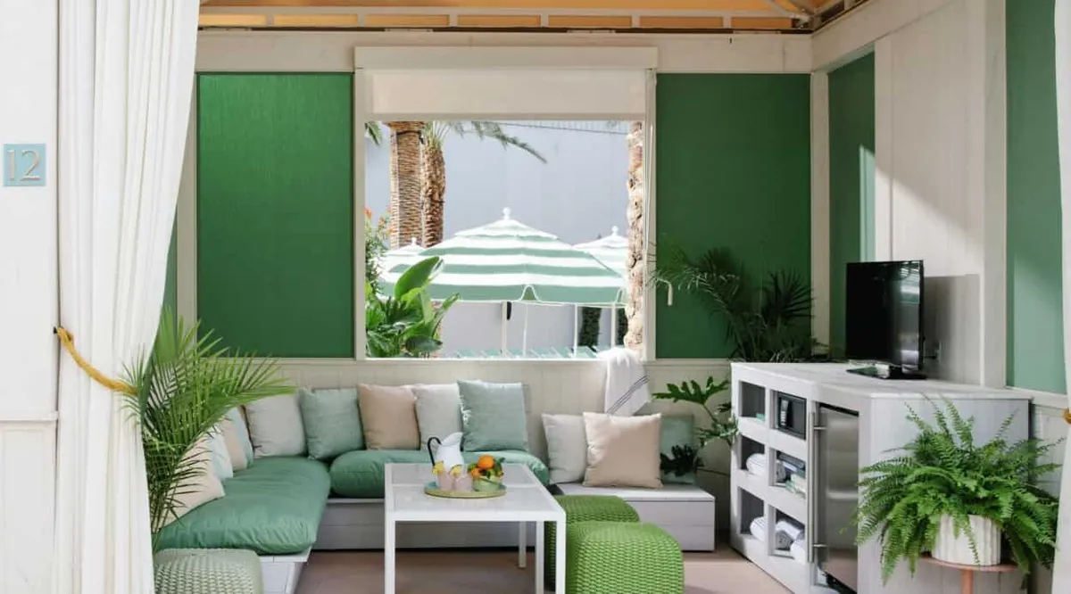 park mgm pool cabana east pool cabana interior