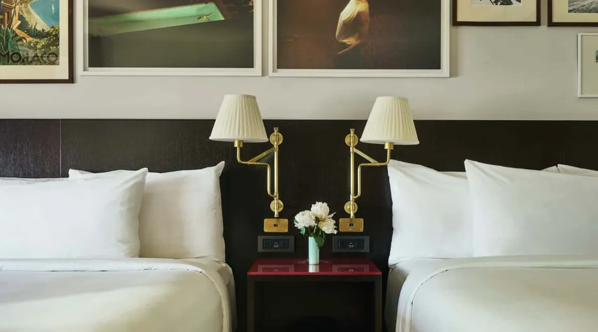 Queen Room Bedroom