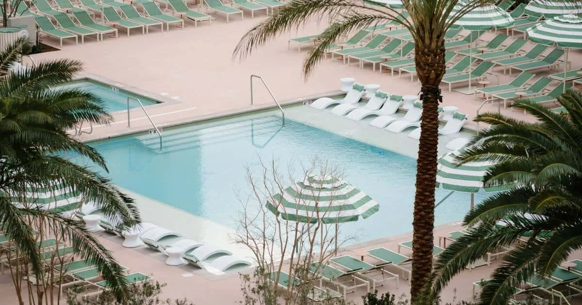 Pool at MGM PArk
