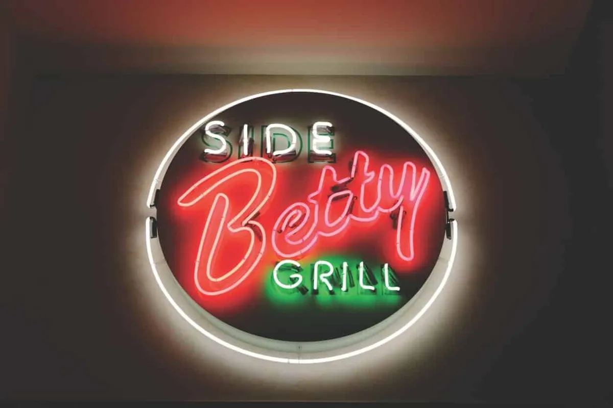 Side Betty Grill in Park MGM