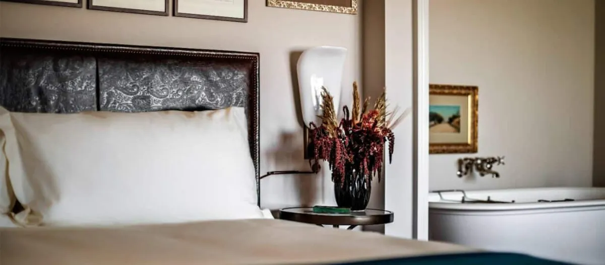 The Grande Premier Bathtub
