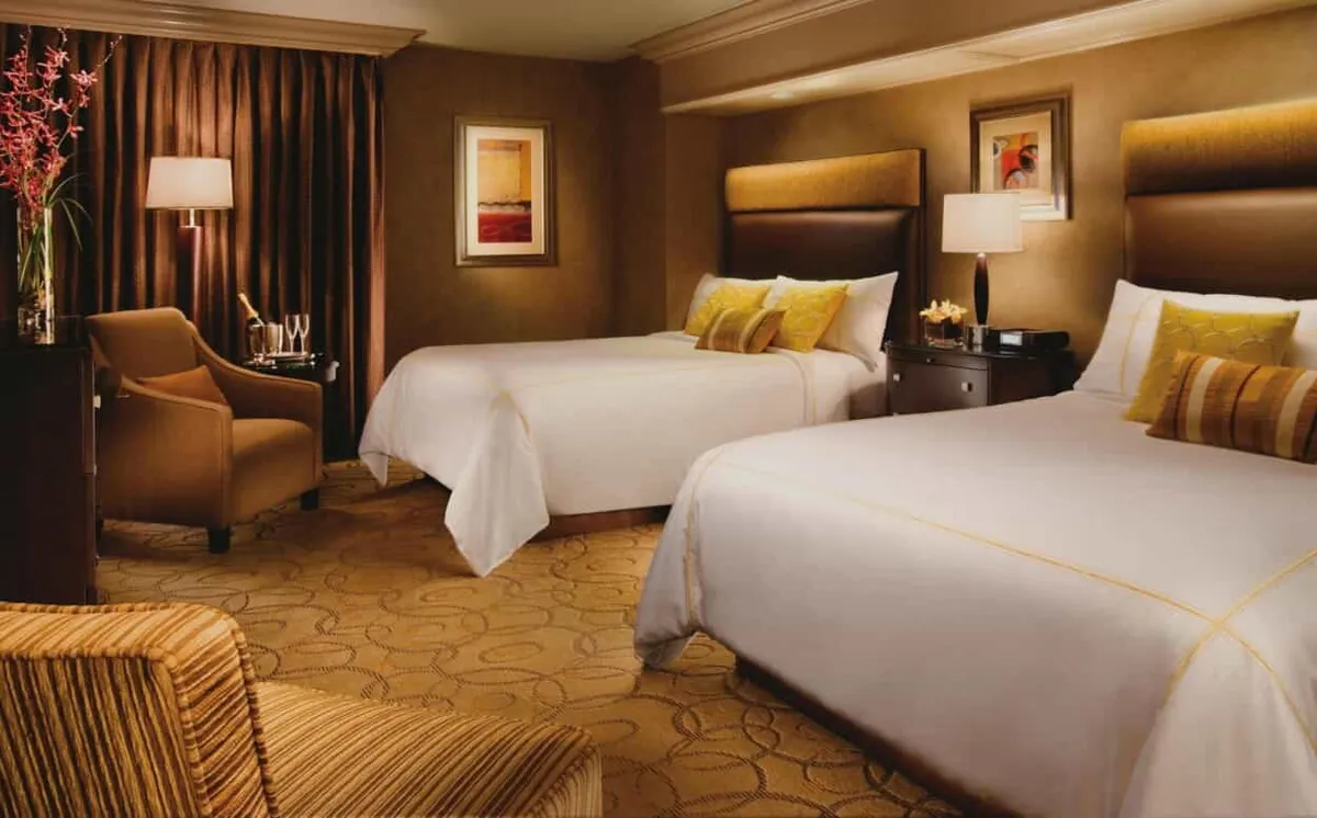 Deluxe Strip View Rooms Queen