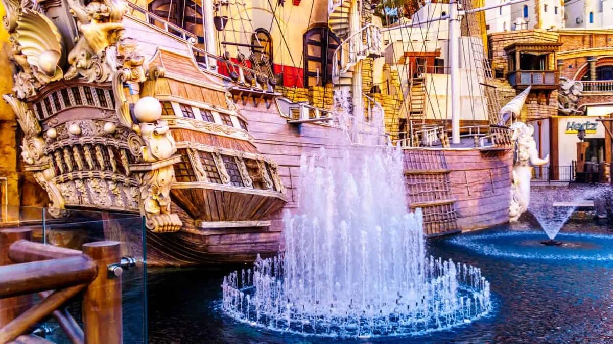 Fountain at The Pirate Show