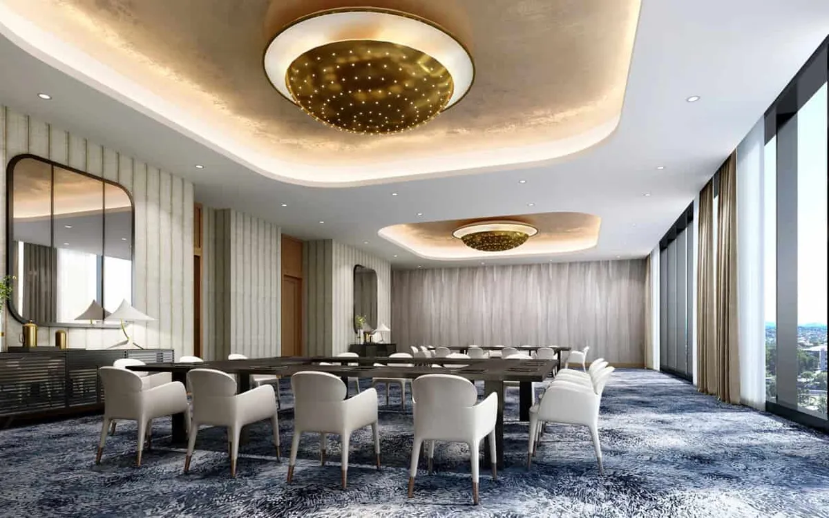 Fountainebleau Dining Area