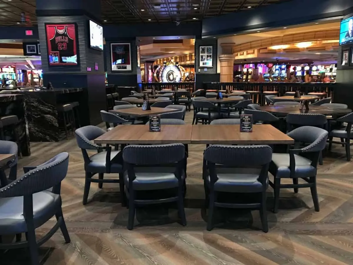 Golden Circle Sportsbook & Bar