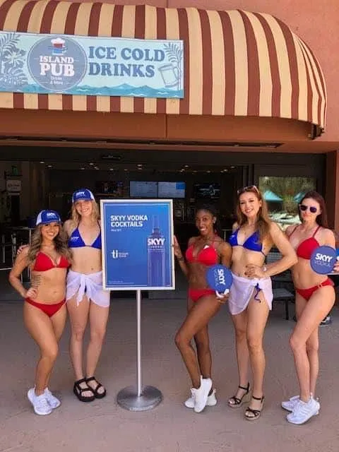 Island Pub & Pool Bar