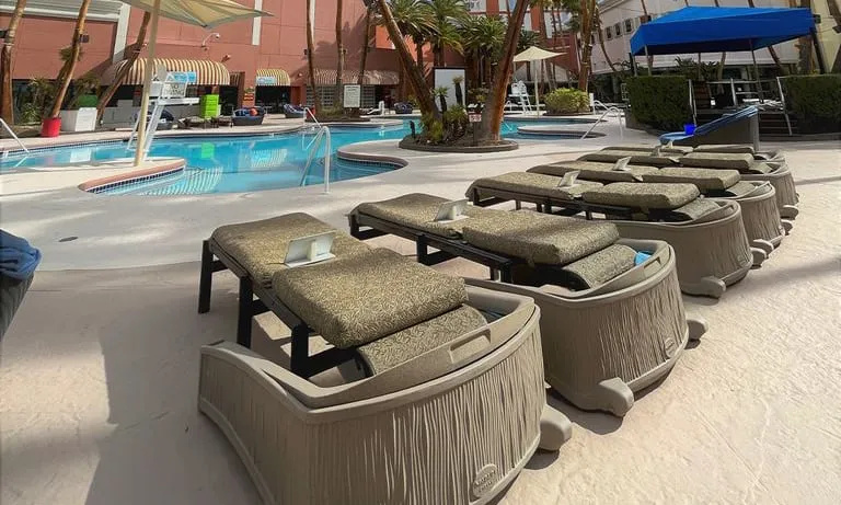 Luxury Lounge Chairs