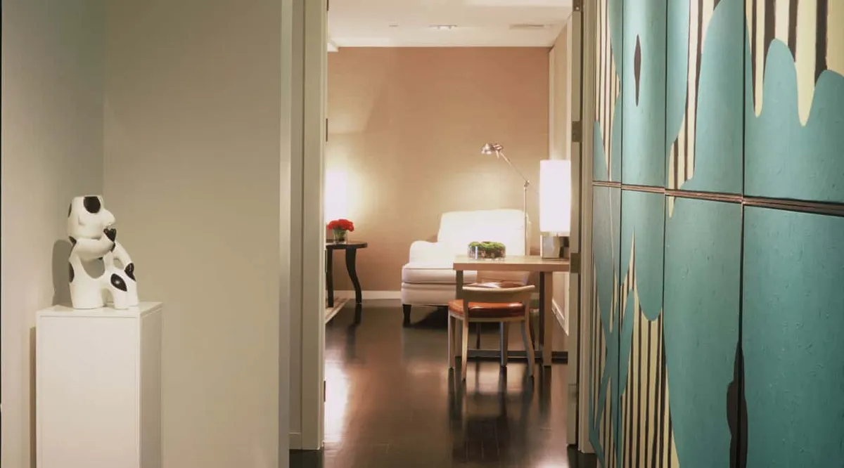 MGM SKYLOFTS Three Bedroom Loft Hallway to Common Area