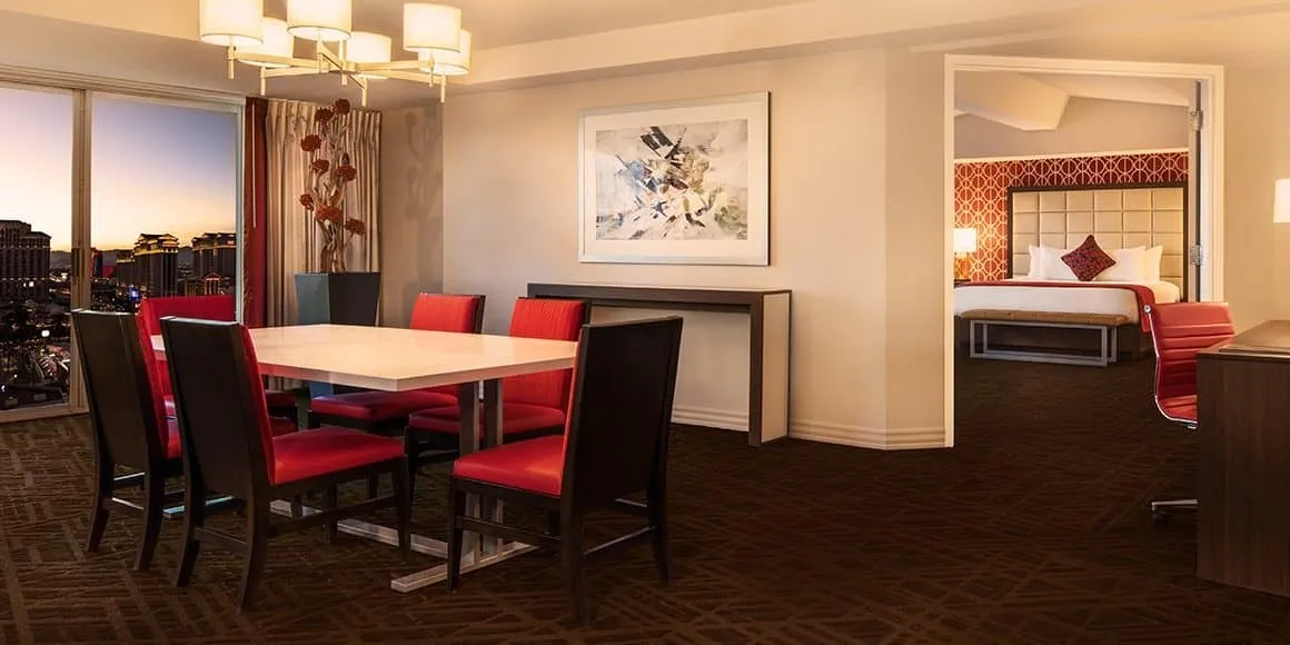 Resort Premium Suite Dining Area