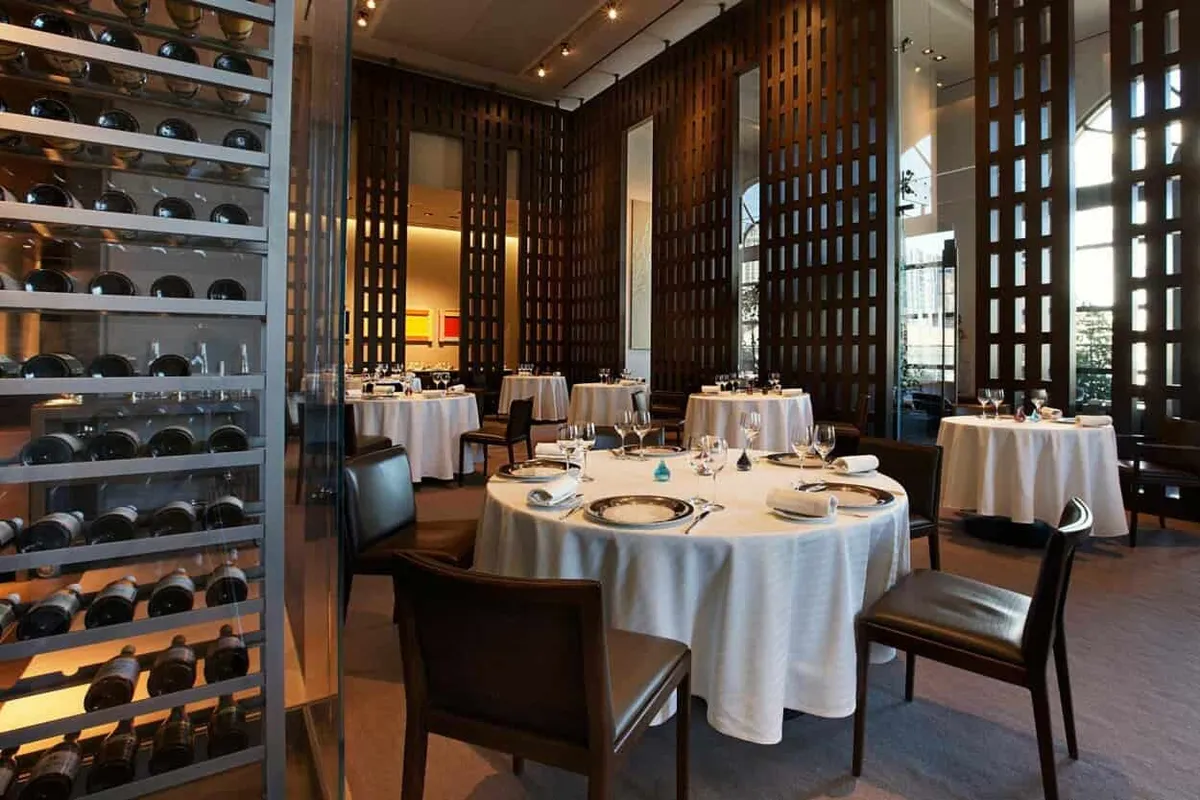 Restaurant Guy Savoy Dining Area