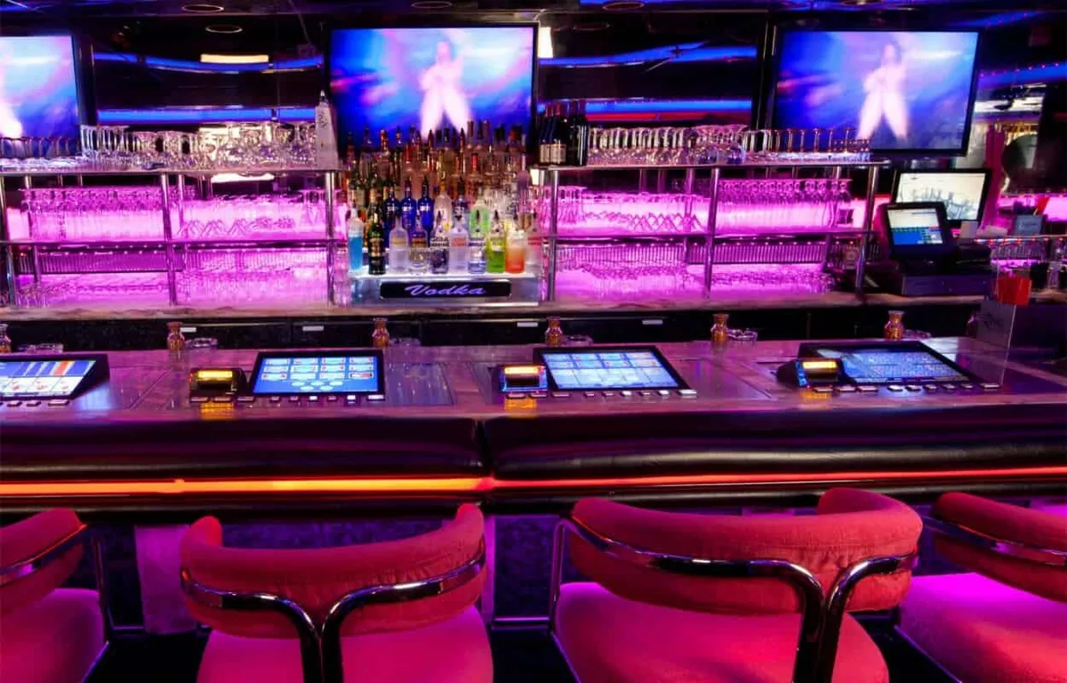 Peppermill and Fireside Lounge