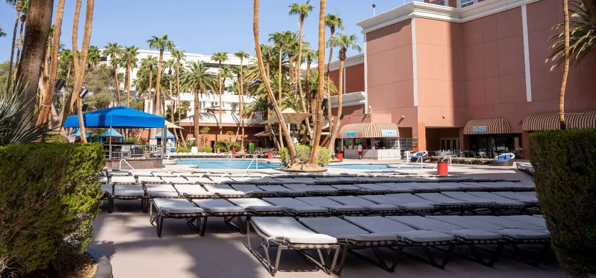 Treasure Island's Pool