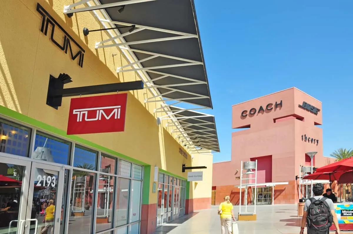 Tumi