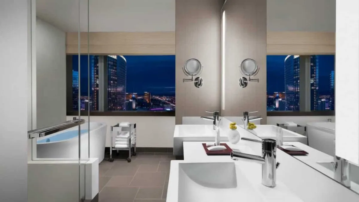 City Corner Suite Bathroom