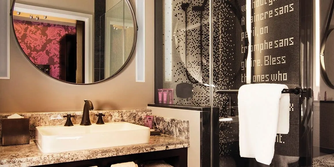 Classic Rooms Bathroom