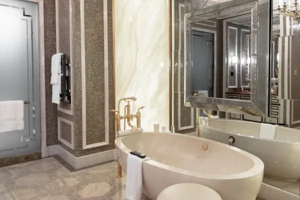 Claudius Villa Bathroom