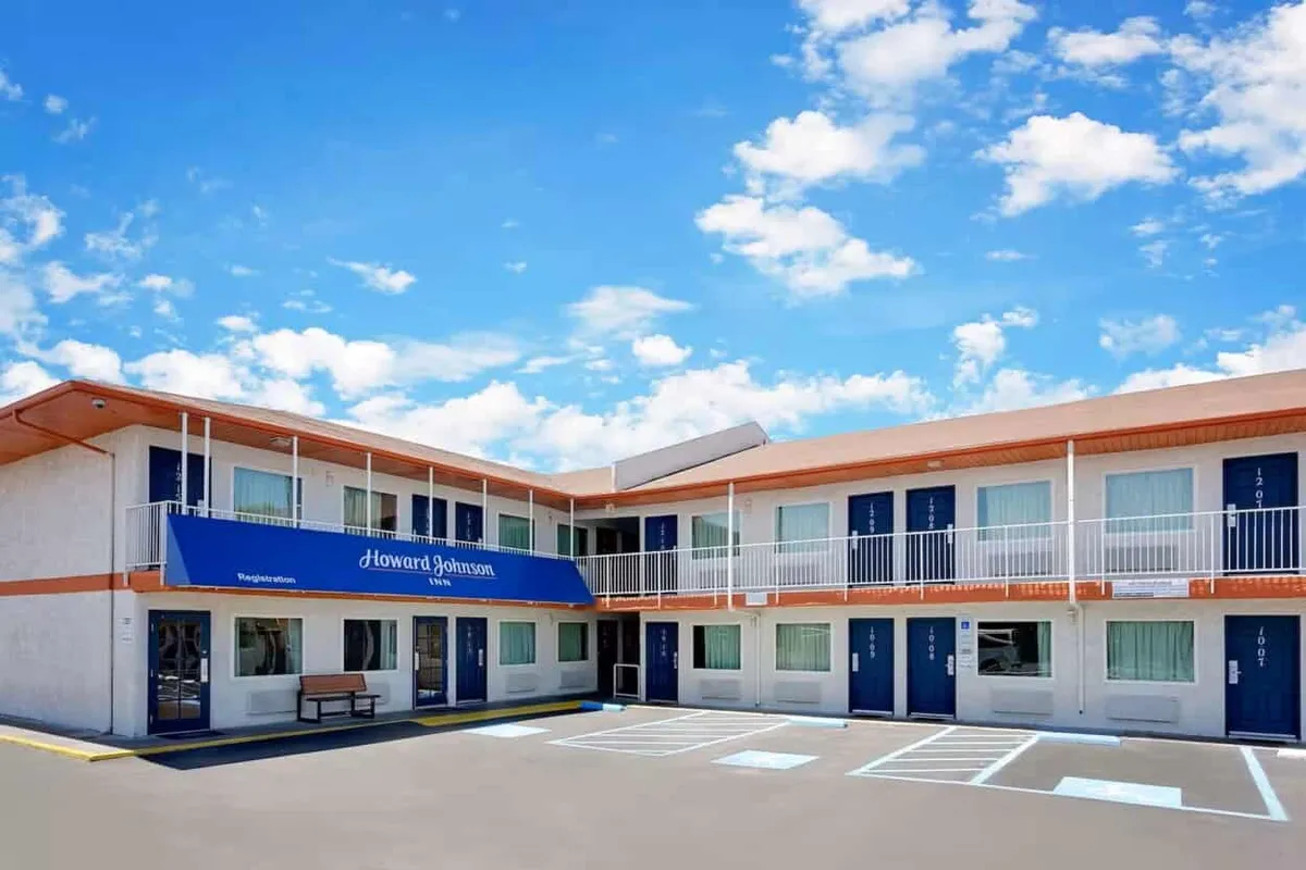 Howard Johnson by Wyndham Las Vegas