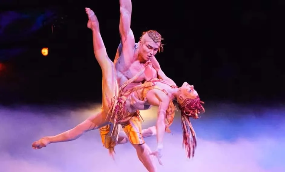 Mystere dancers