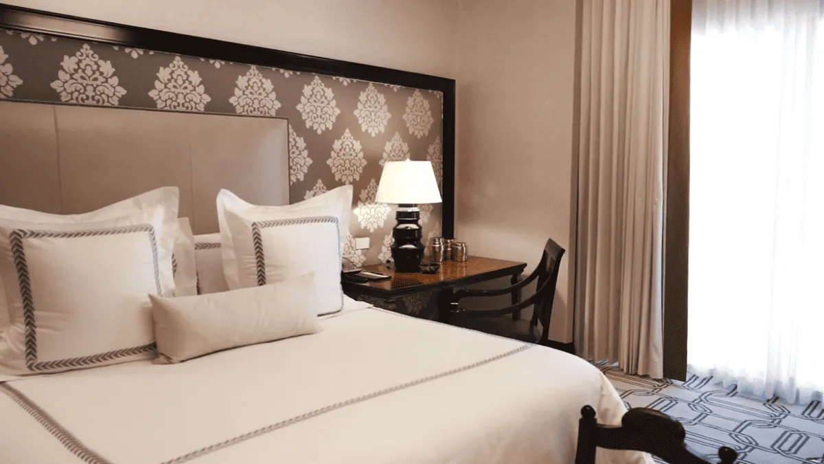 Manor Villa Bedroom