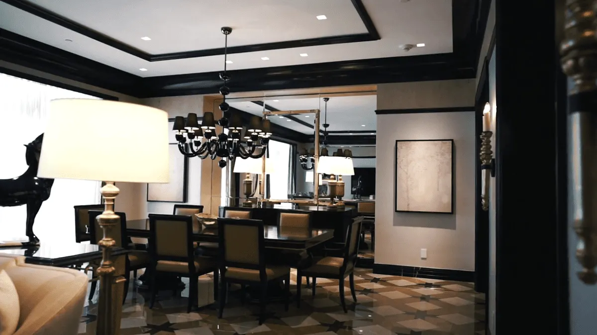 Manor Villa Dining Room