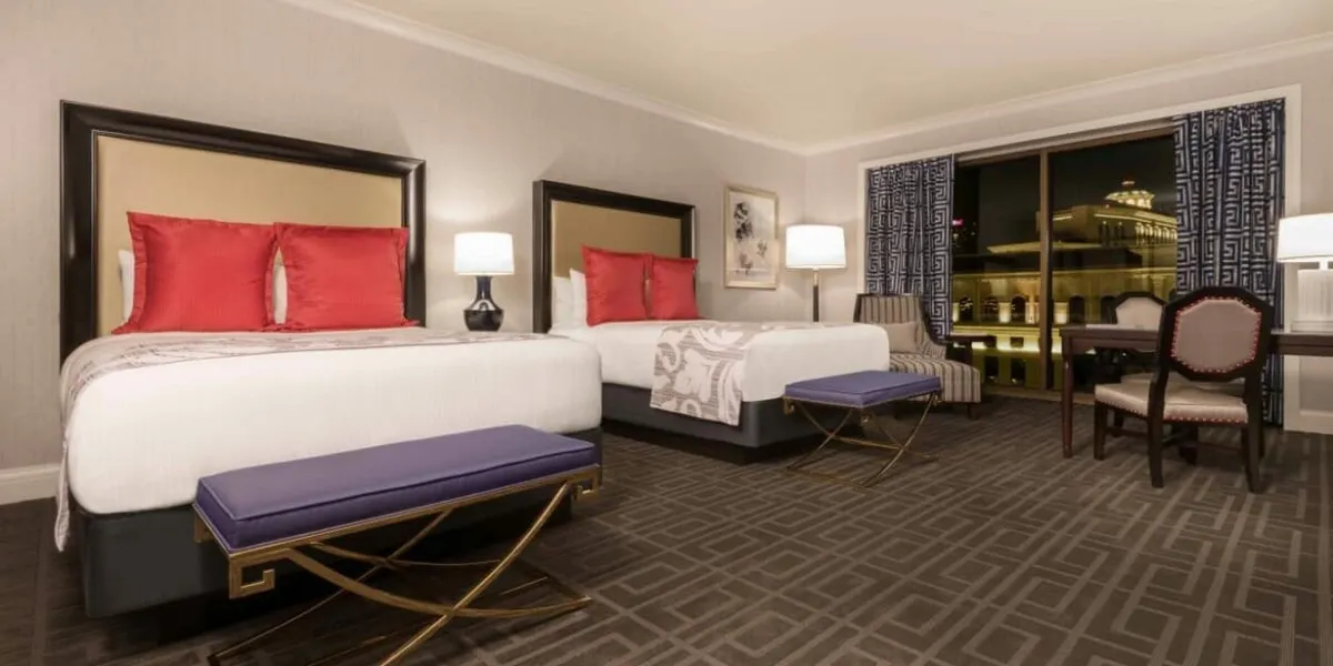 Palace Premium Queen Bedroom