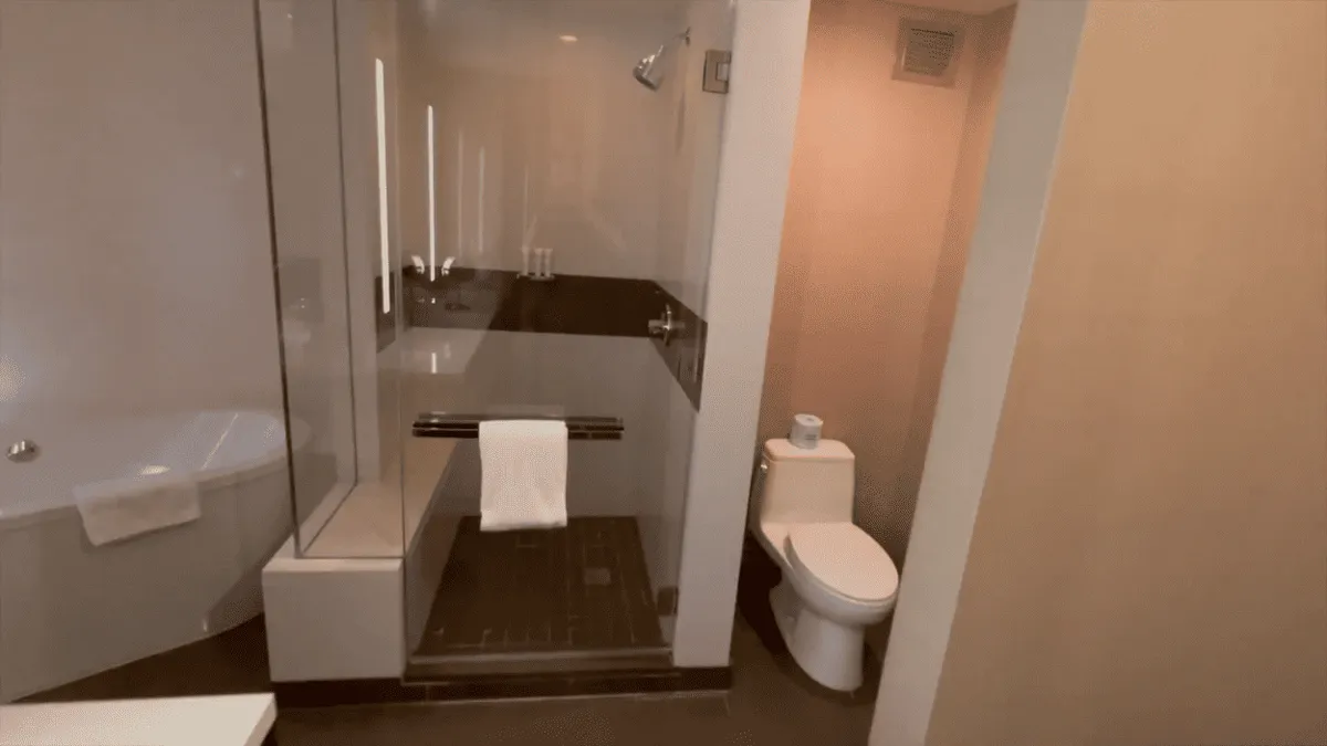 Suite Bath
