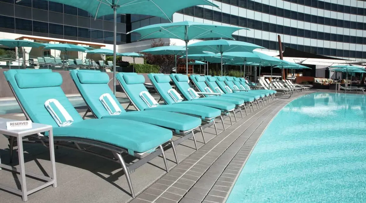 Vdara Pool Policies
