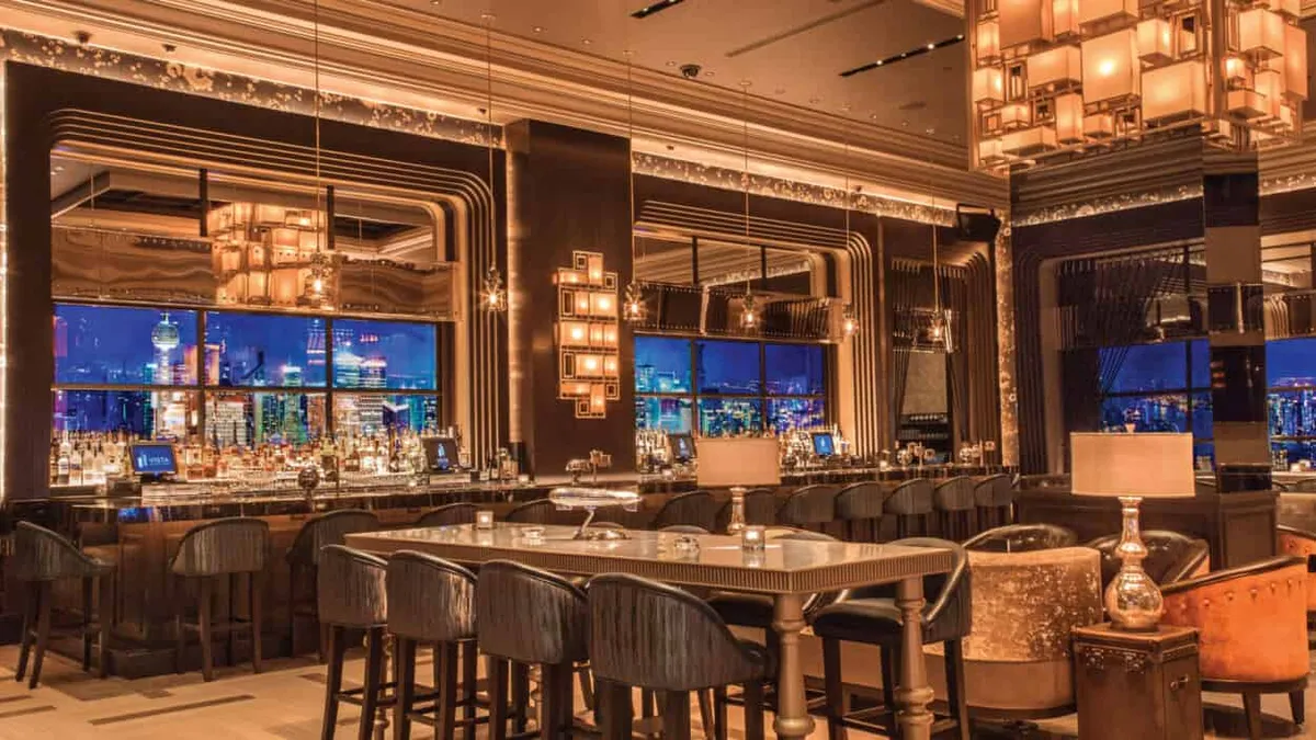 Vista Cocktail Lounge
