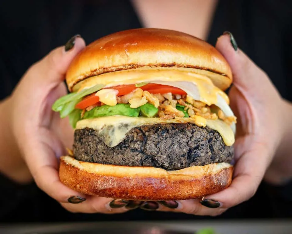 ALEXXA'S BURGER