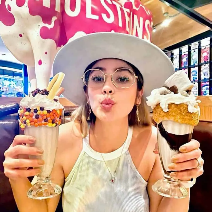 Dress Code at Holsteins Las Vegas