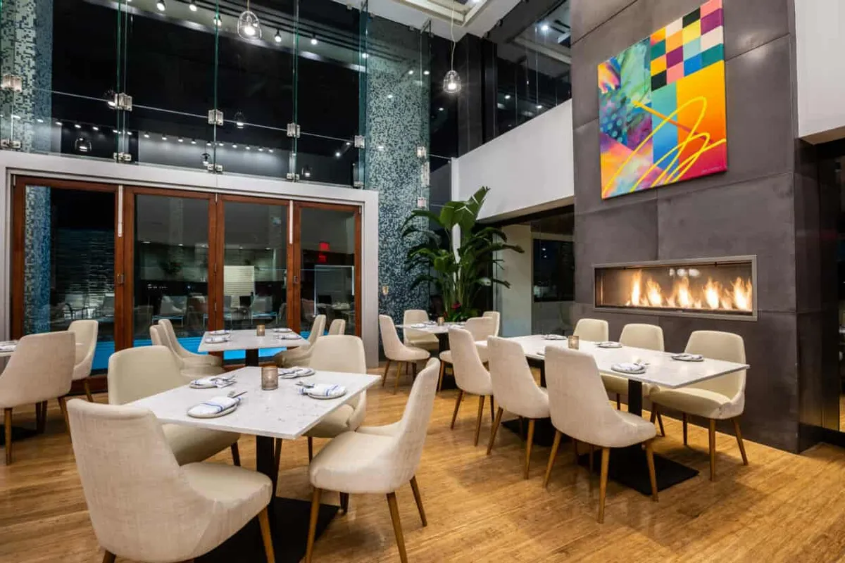 Laguna Pool House & Kitchen Dining