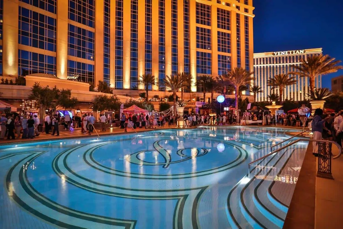 Las Vegas Palazzo Pool Deck