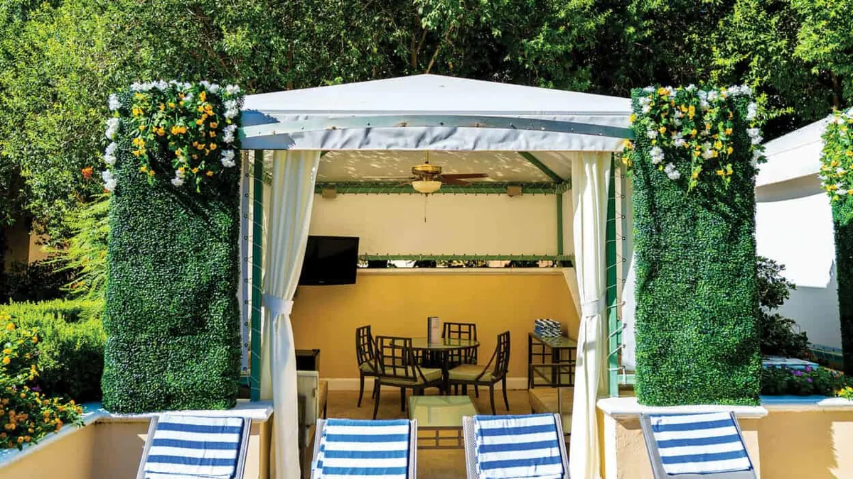 Cabanas & Daybeds at Paris Las Vegas Pool